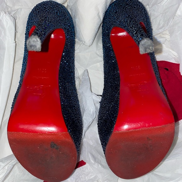 Gorgeous Christian Louboutin Heels - Picture 4 of 5